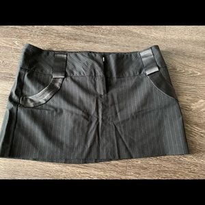 R Signature (Size 7)